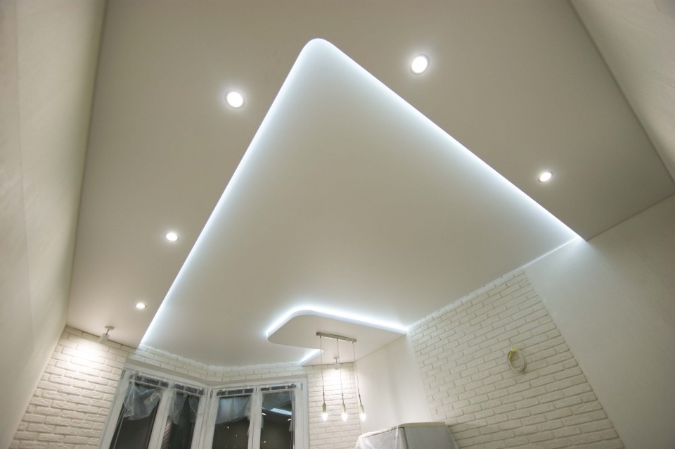 Заказать парящие натяжные потолки в г. Красавино